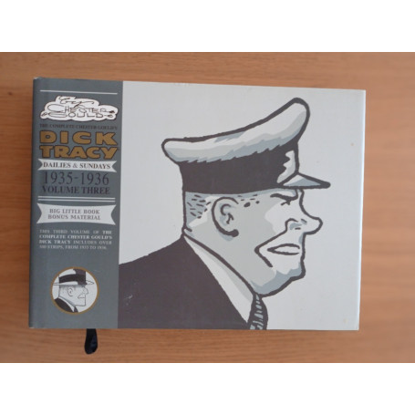 Complete Chester Gould\'s Dick Tracy Volume 3