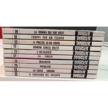 Diabolik. Lotto n. 10 albi. Numerazione in descrizione.